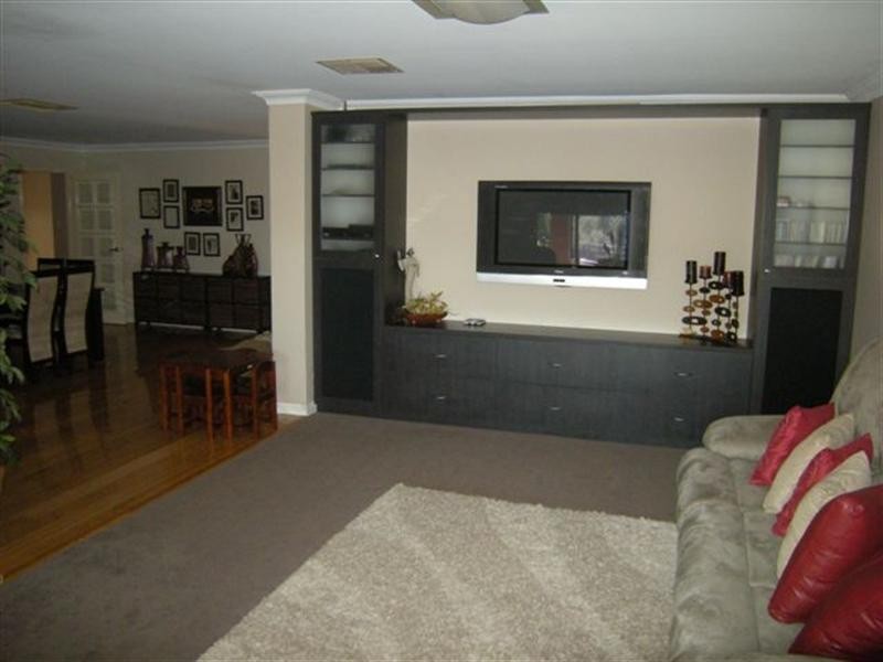 44 Amethyst Crescent, Mount Richon WA 6112