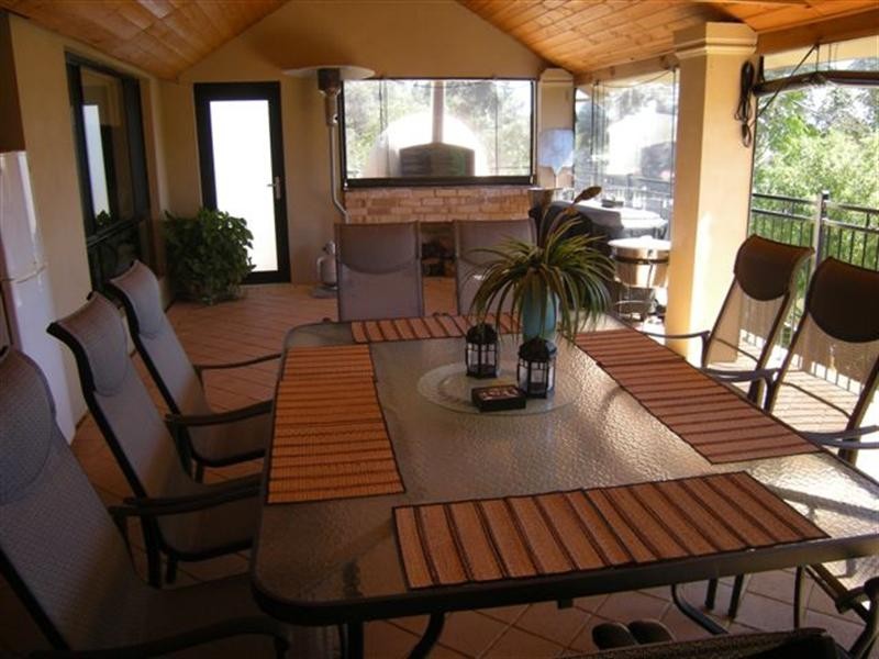 44 Amethyst Crescent, Mount Richon WA 6112