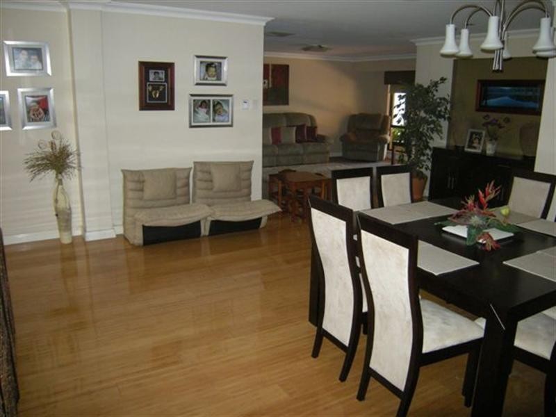 44 Amethyst Crescent, Mount Richon WA 6112