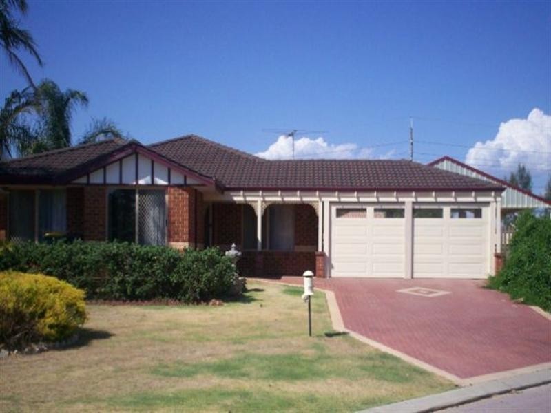 17 Barnfield Court, Seville Grove WA 6112