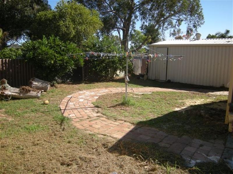 21 Numulgi Street, Armadale WA 6112