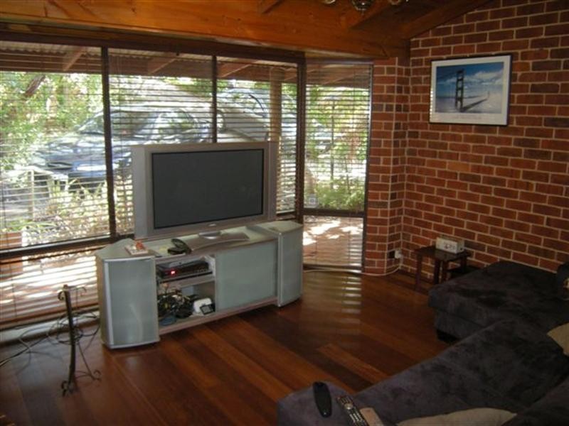 102 Amethyst Crescent, Mount Richon WA 6112