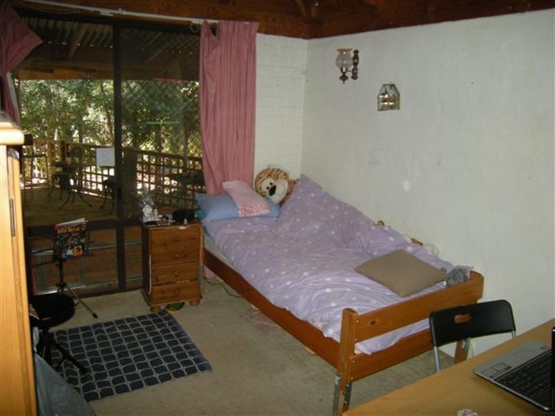 102 Amethyst Crescent, Mount Richon WA 6112