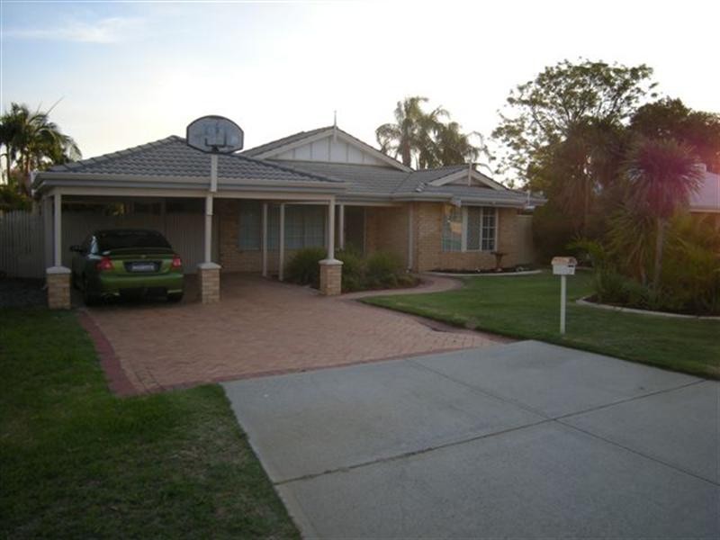 31 Seminole Gardens, Seville Grove WA 6112