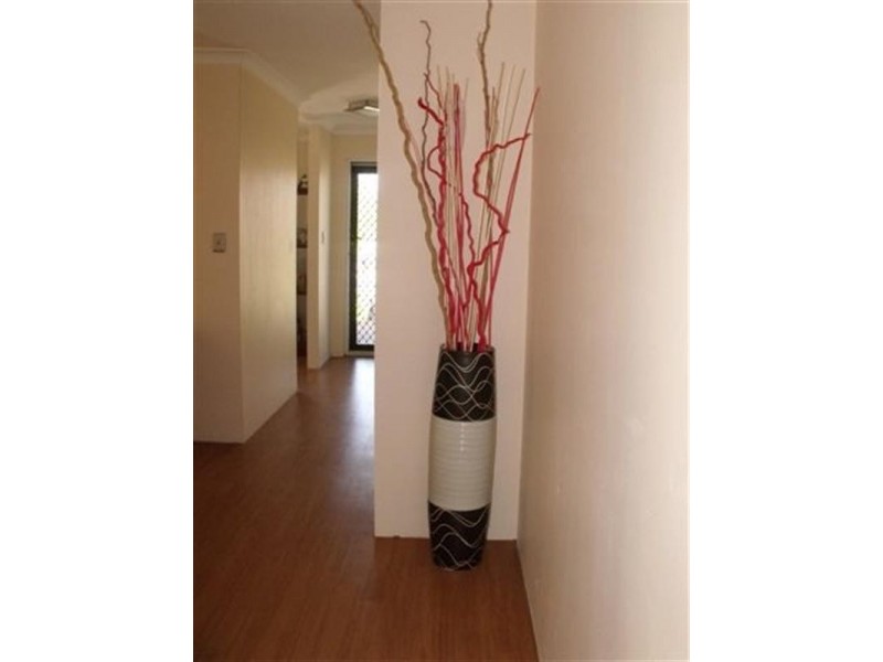 8 Barge Court, Armadale WA 6112