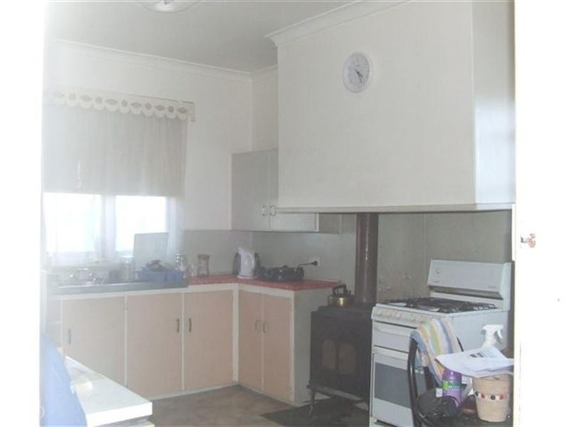 24 Connor Street, Yealering WA 6372