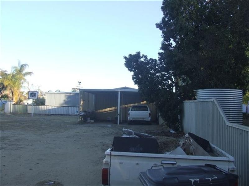 24 Connor Street, Yealering WA 6372