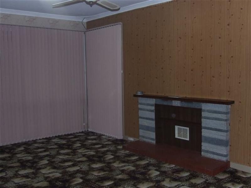 208 Streich Avenue, Armadale WA 6112