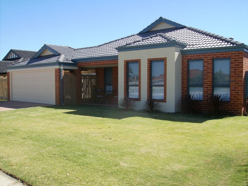 45 Seville Drive, Seville Grove WA 6112