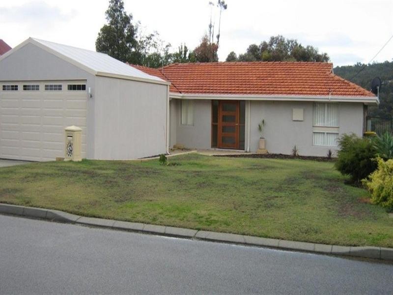 34 Opal Way, Mount Richon WA 6112