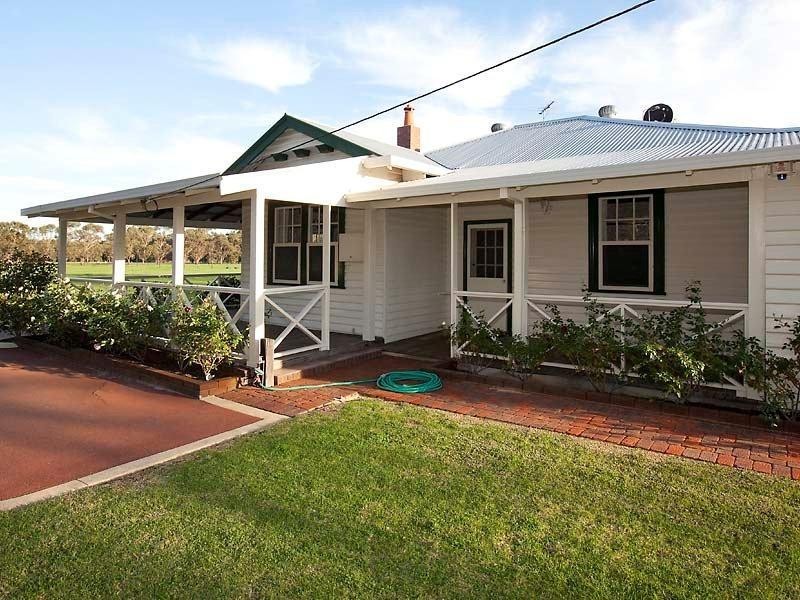 1 Roman Road, Mundijong WA 6123