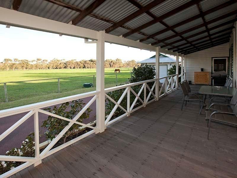 1 Roman Road, Mundijong WA 6123