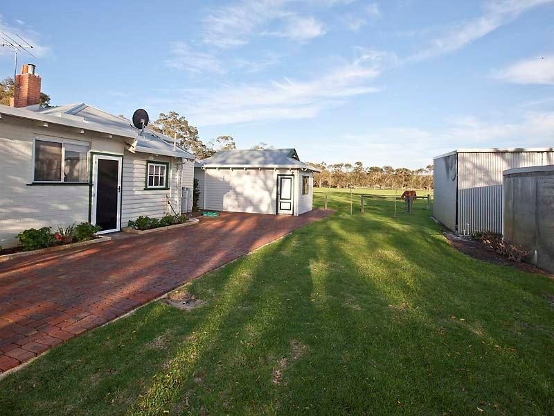 1 Roman Road, Mundijong WA 6123