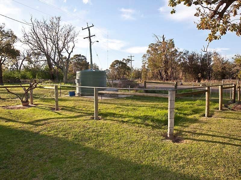 1 Roman Road, Mundijong WA 6123