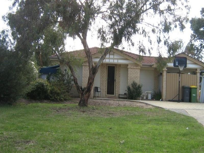 11 Denning Court, Seville Grove WA 6112