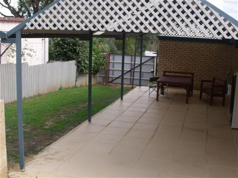 30 Tredale Avenue, Mount Richon WA 6112