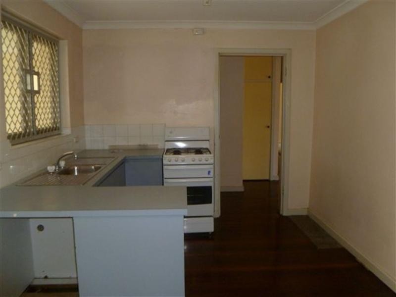 16 Devonshire Terrace, Armadale WA 6112