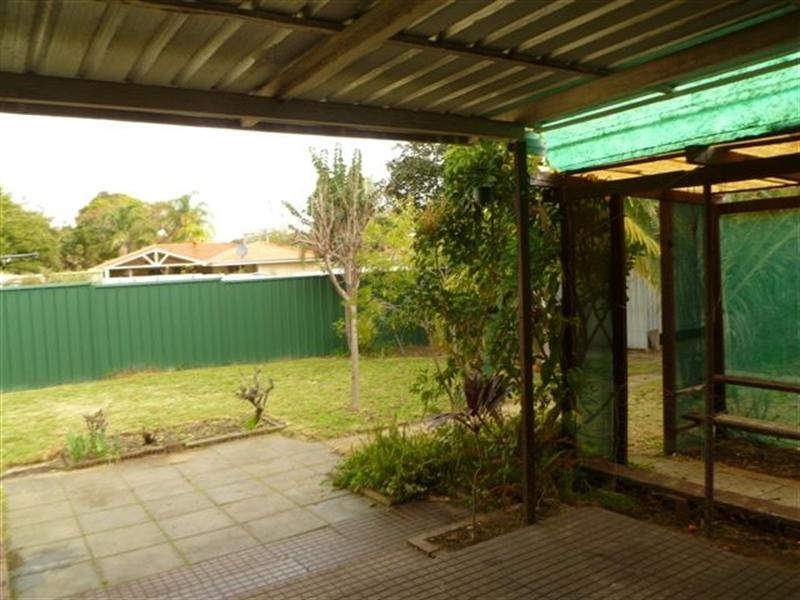 11 Rupert Street, Armadale WA 6112