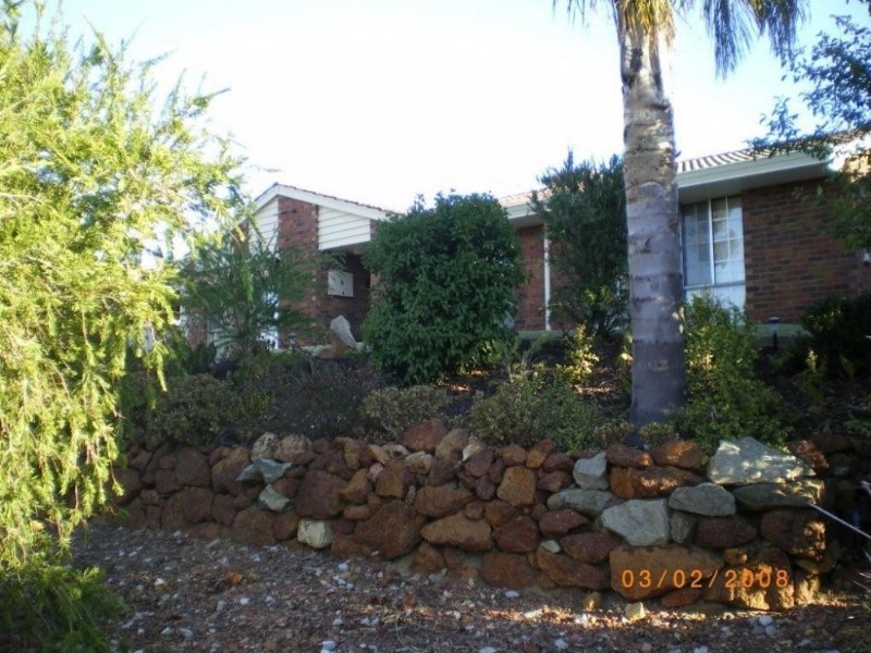 9 Hillside Road, Mount Richon WA 6112