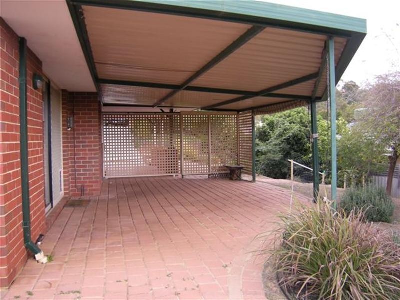 46 Amethyst Crescent, Mount Richon WA 6112