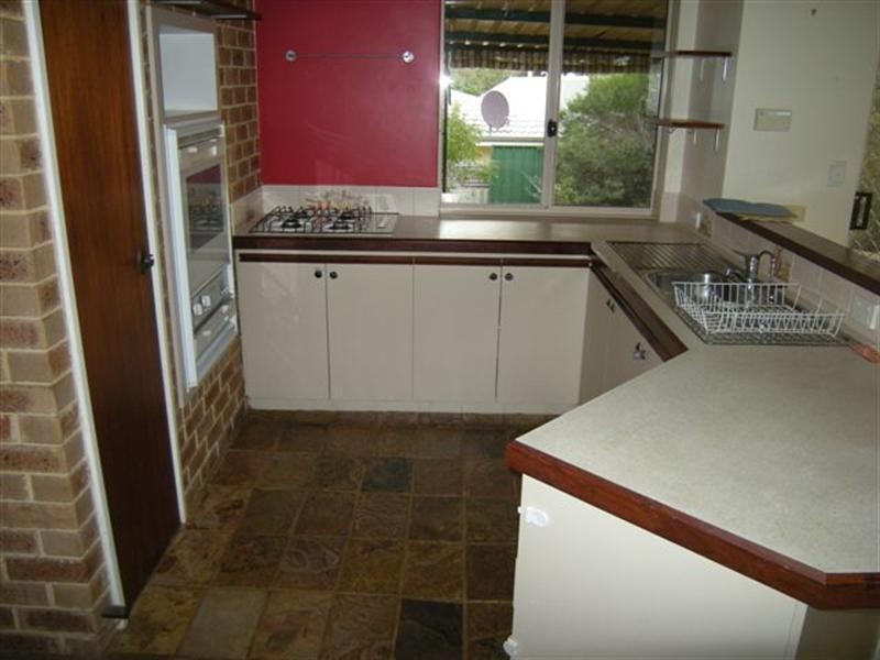 46 Amethyst Crescent, Mount Richon WA 6112