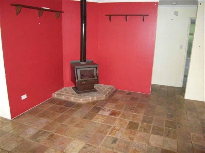 46 Amethyst Crescent, Mount Richon WA 6112