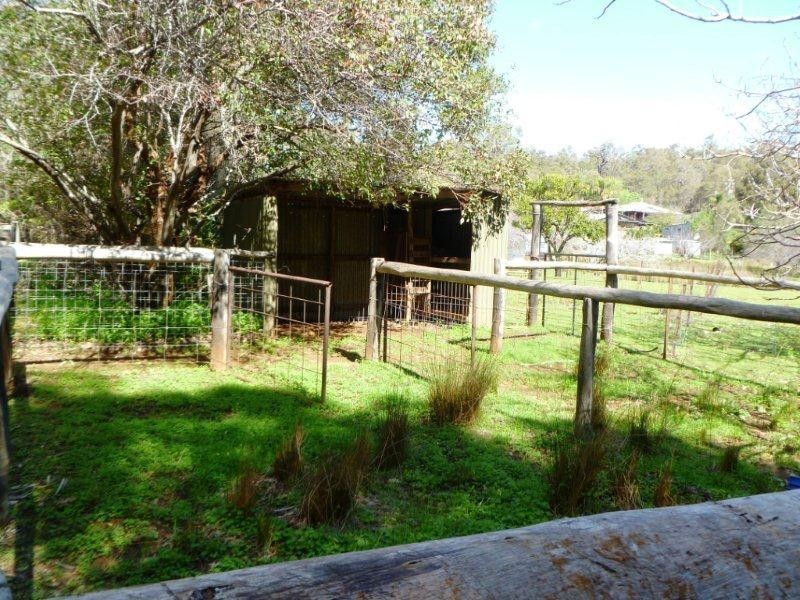 303 Boyd Road, Keysbrook WA 6126