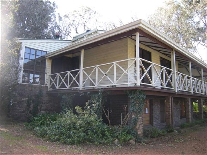 186 Urch Road, Roleystone WA 6111