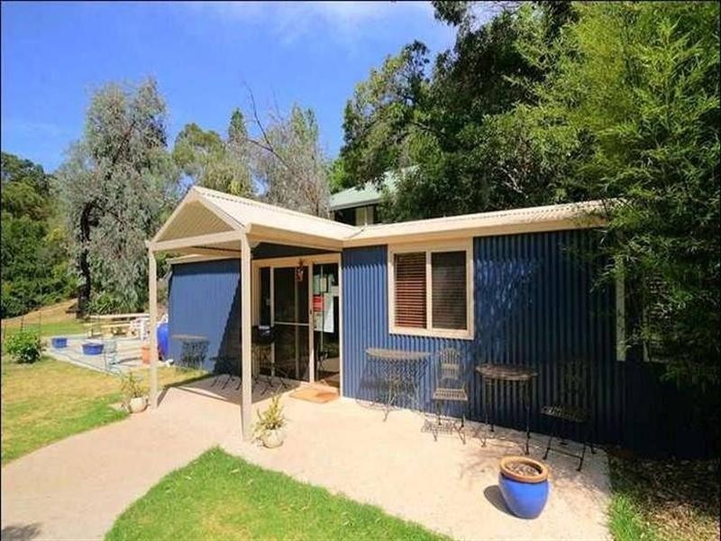 186 Urch Road, Roleystone WA 6111