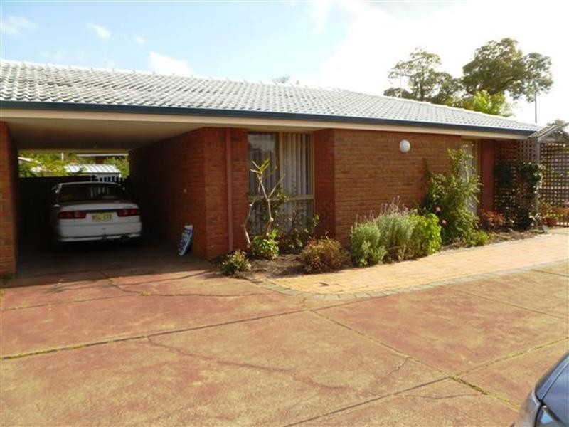 13A Tamarind Crescent, Kelmscott WA 6111