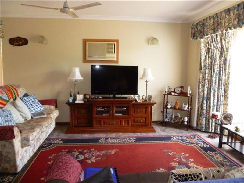 13A Tamarind Crescent, Kelmscott WA 6111