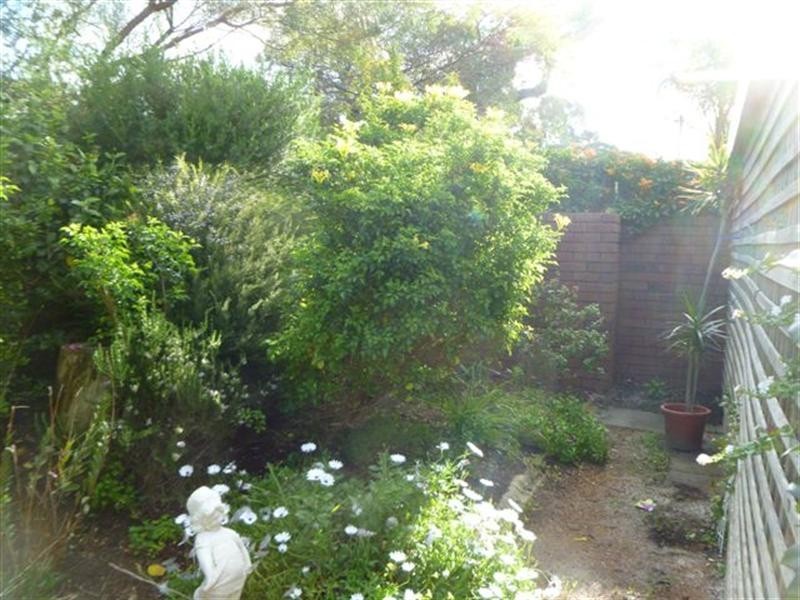 13A Tamarind Crescent, Kelmscott WA 6111