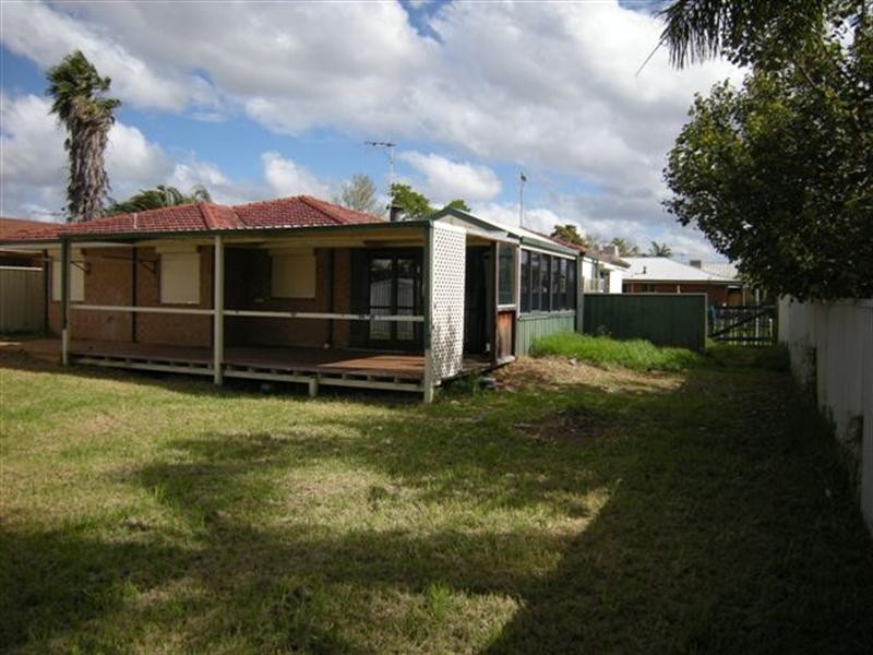 5 Eureka Place, Seville Grove WA 6112