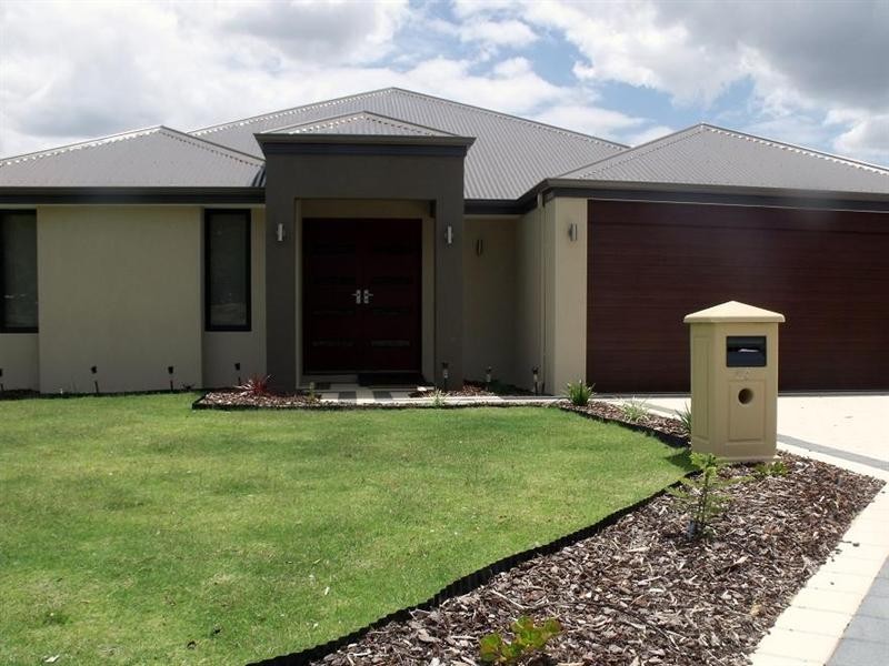 Seville Grove WA 6112