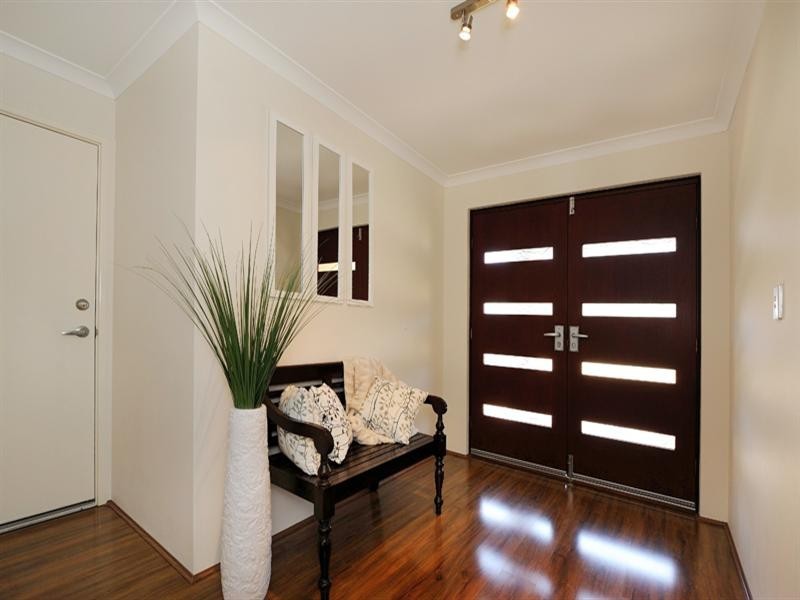 Seville Grove WA 6112