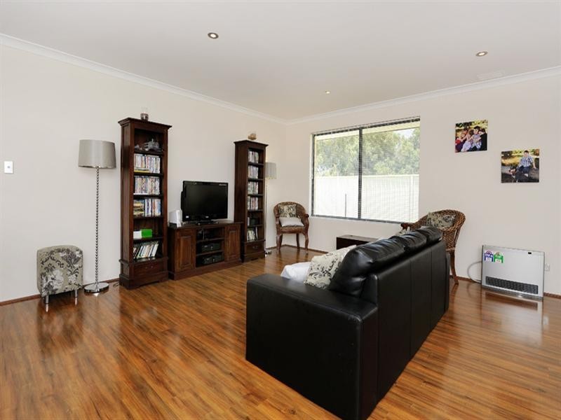 Seville Grove WA 6112