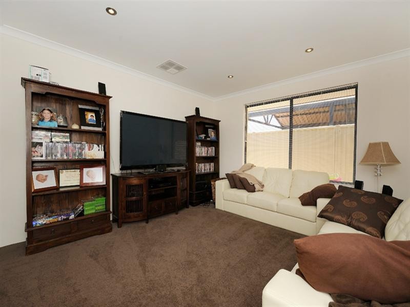 Seville Grove WA 6112