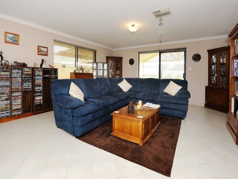 Seville Grove WA 6112