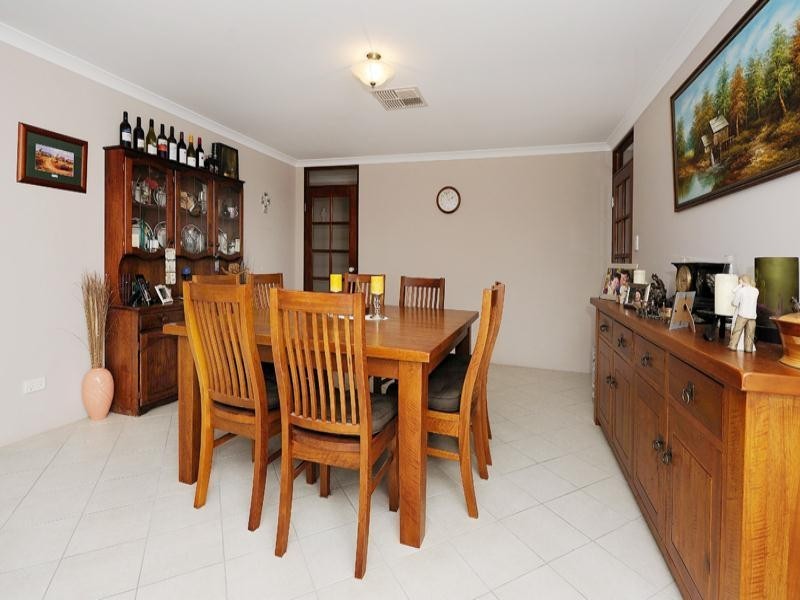 Seville Grove WA 6112