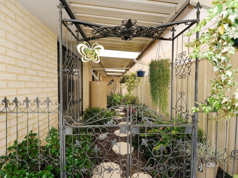 Seville Grove WA 6112