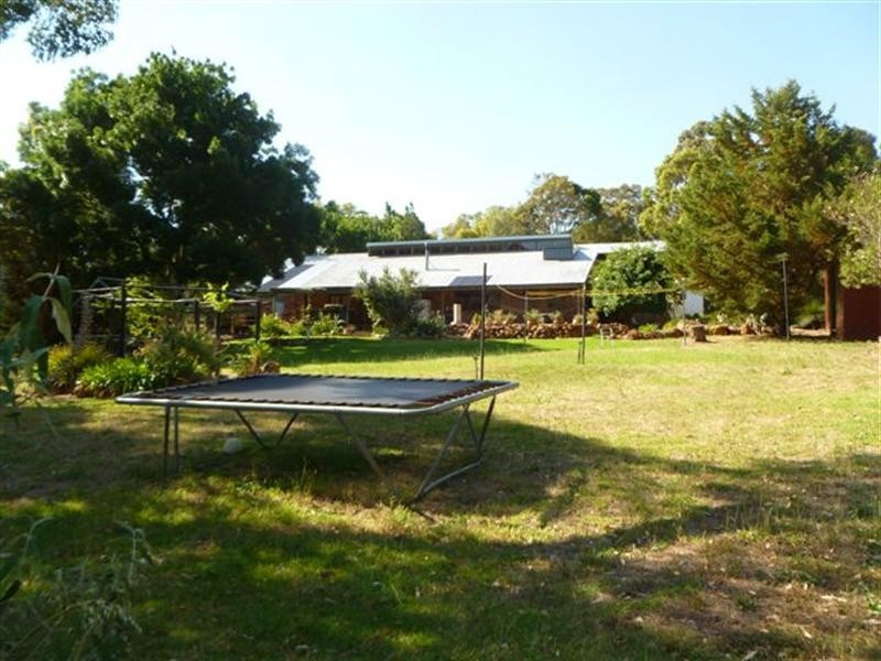 76 Yamba Drive, Keysbrook WA 6126