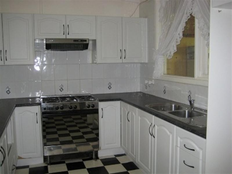 6 Werndley Street, Armadale WA 6112