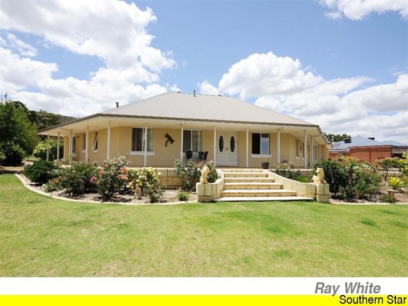 134 Bruns Drive, Darling Downs WA 6122