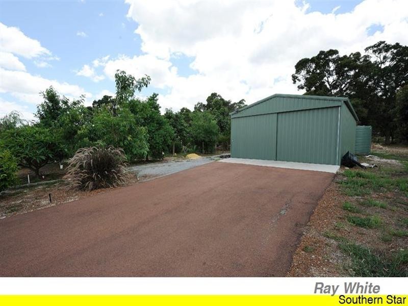 134 Bruns Drive, Darling Downs WA 6122