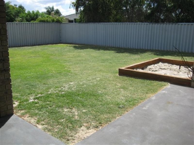 7 San Jacinta Road, Seville Grove WA 6112