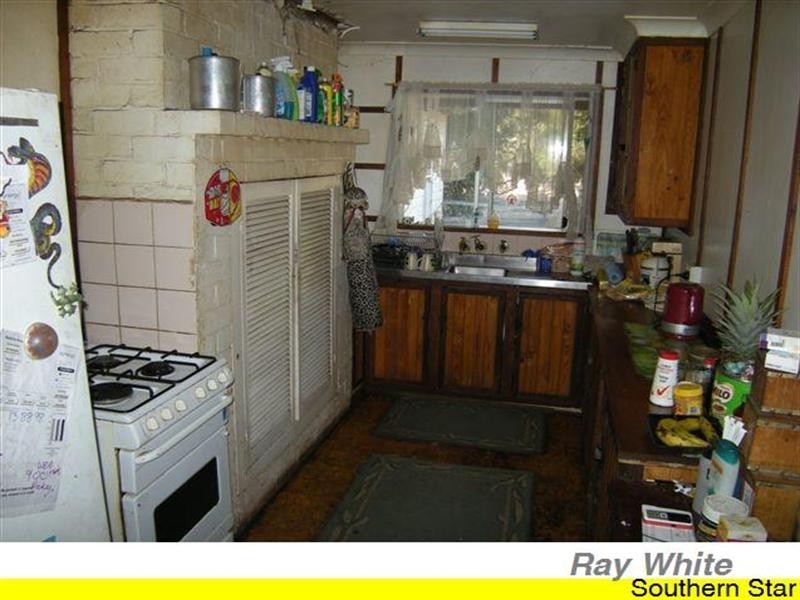 128 Station Street, Martin WA 6110