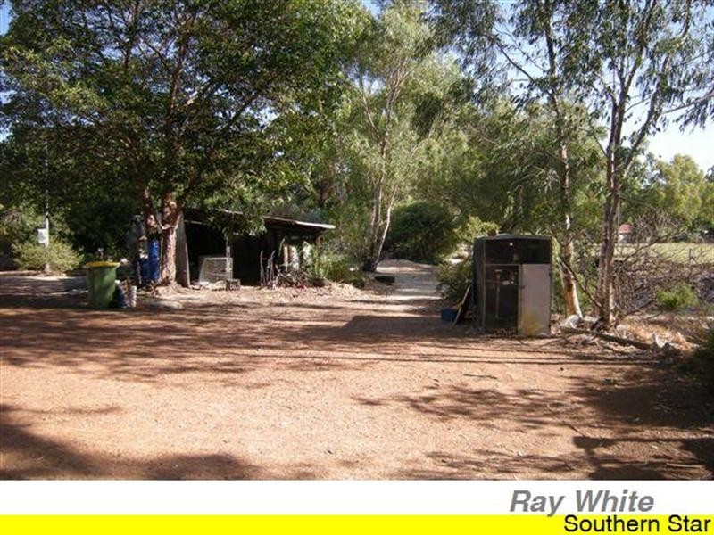 128 Station Street, Martin WA 6110