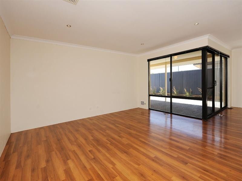 19 Quinine Crescent, Byford WA 6122