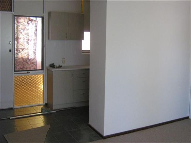 29 Waratah Drive, Camillo WA 6111