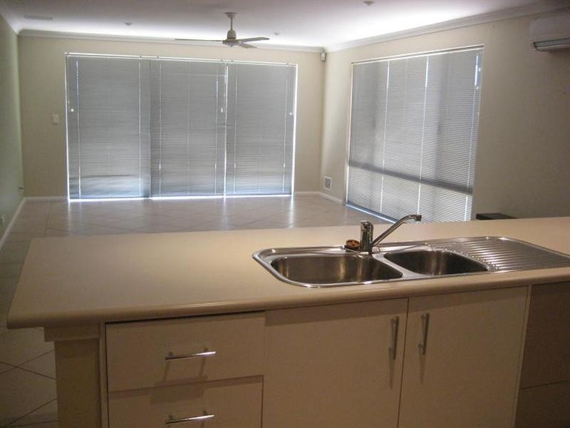 16 Marr Street, Byford WA 6122